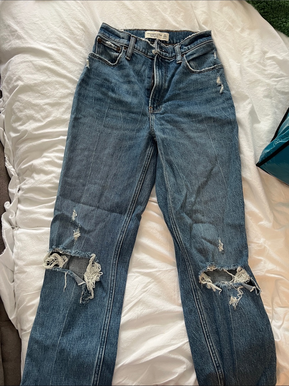Abercrombie & Fitch Distressed Dark Blue Wide-Leg Jeans